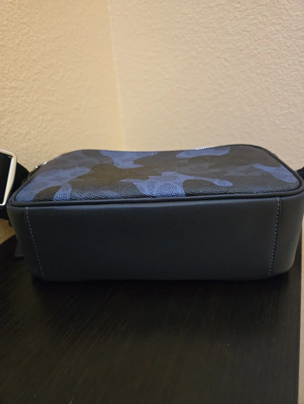 Coach Graham Crossbody Bag In Signature Camo Print
